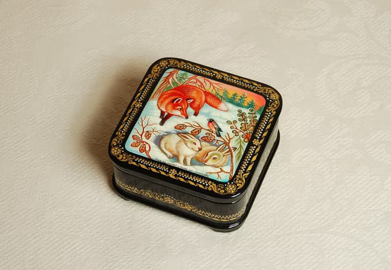 Hunting fox lacquer box winter wildlife decorative Christmas Gift Wrapping