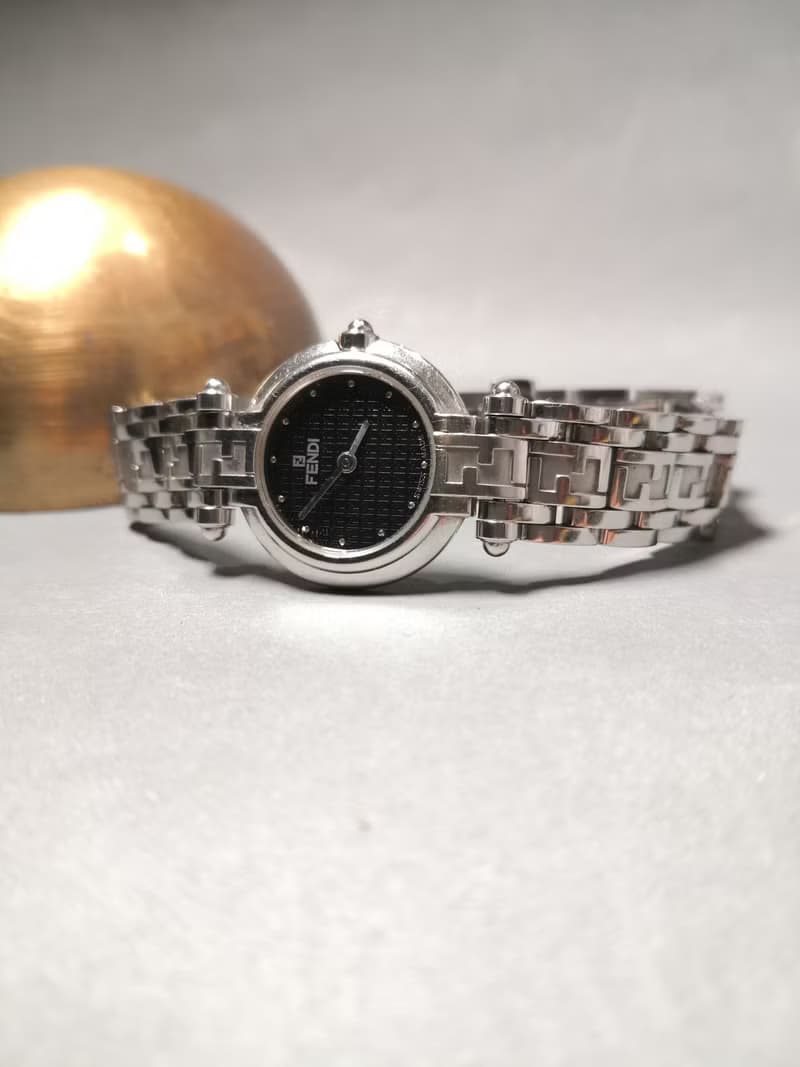 (限時特價)復古時尚Fendi 芬迪手錶 /石英錶/女士錶