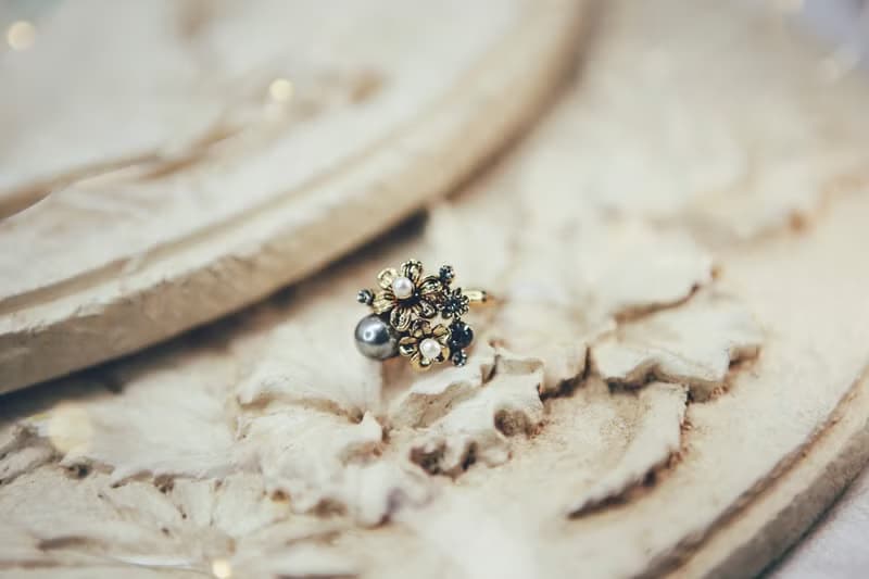 COR-DATE / 花束小水鑽戒指