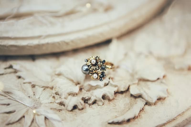 COR-DATE / 花束小水鑽戒指