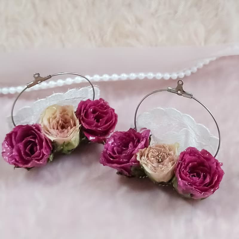 バラの花束ピアス・イヤリング(真花/自製乾燥花)