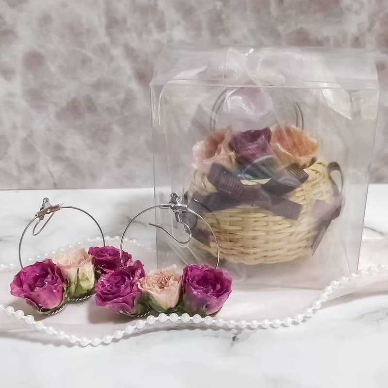バラの花束ピアス・イヤリング(真花/自製乾燥花)