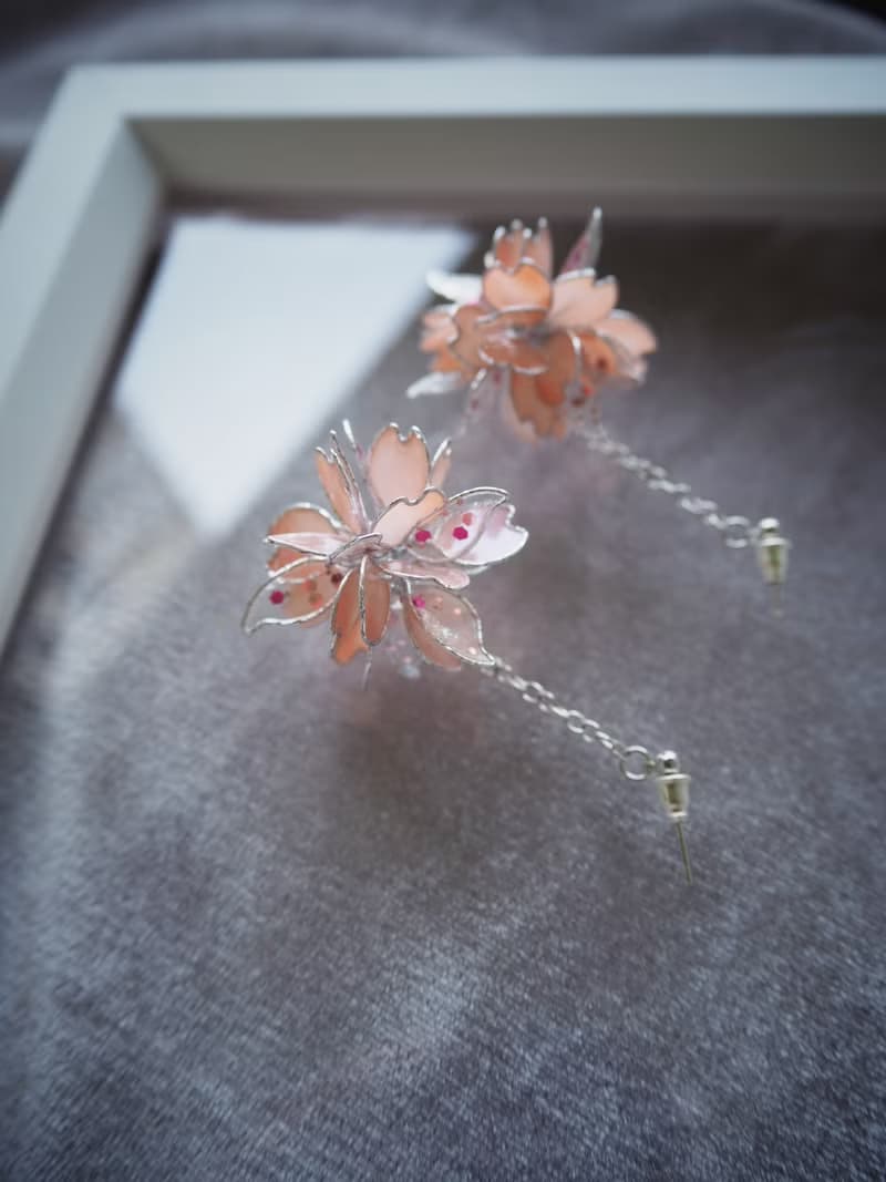 櫻狩 櫻花花球墜式樹脂耳環