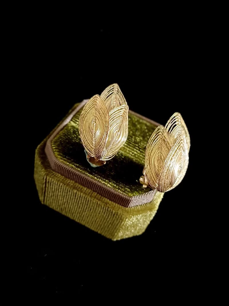 vintage jewelry 古董西德製金絲疊葉 夾式耳環