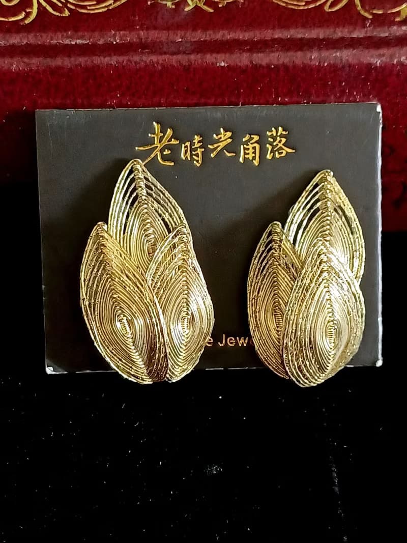 vintage jewelry 古董西德製金絲疊葉 夾式耳環