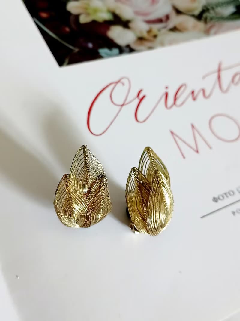 vintage jewelry 古董西德製金絲疊葉 夾式耳環