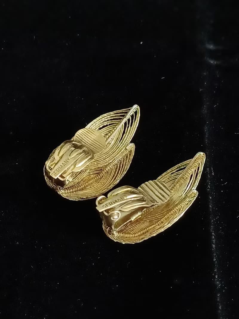 vintage jewelry 古董西德製金絲疊葉 夾式耳環