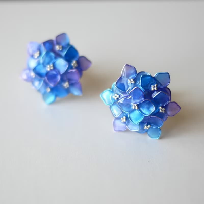 アジサイ Blue　ピアス・イヤリング