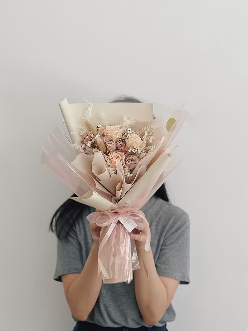 【永生玫瑰花花束】• 情人節/永生玫瑰花/永生玫瑰花花束/玫瑰花
