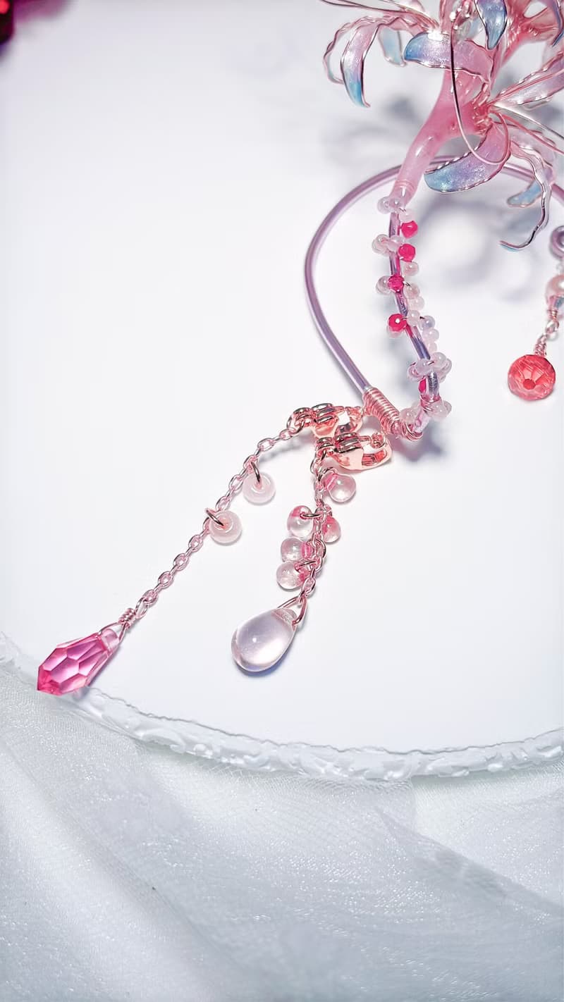 大夢幻彼岸花耳掛式耳環 串珠