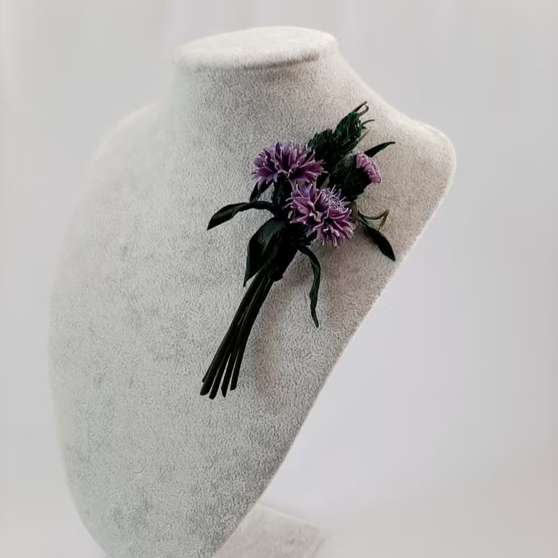 皮革胸針 Lilac cornflower leather brooch for her Leather women's jewelry