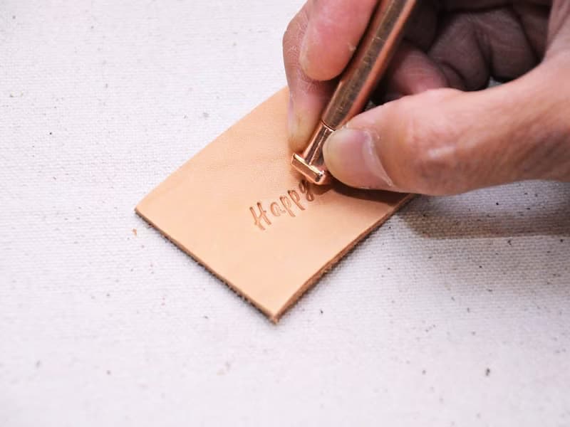 【經典三角形零錢包】皮革DIY材料包 簡約實用 散紙包 刻字 禮物