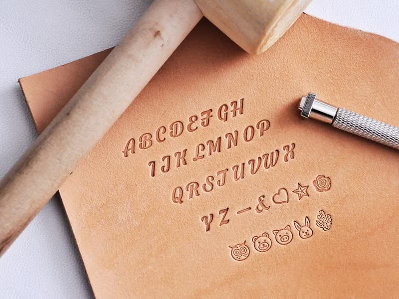 【經典三角形零錢包】皮革DIY材料包 簡約實用 散紙包 刻字 禮物