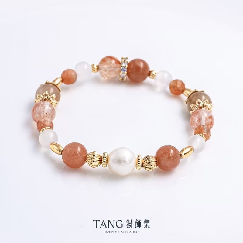 太陽盛宴。金太陽 紅膠花 淡水珍珠 14K金 手鍊。招貴人/積極樂觀
