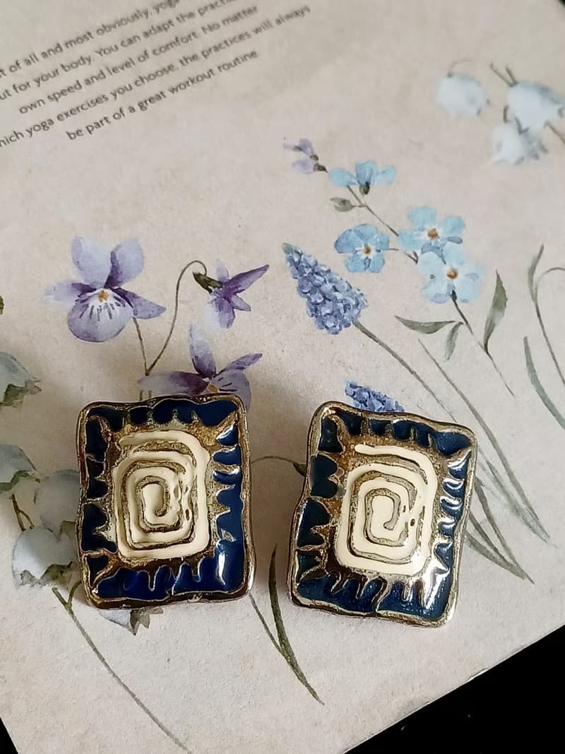 vintage jewelry  典雅琺瑯圖騰 夾式耳環
