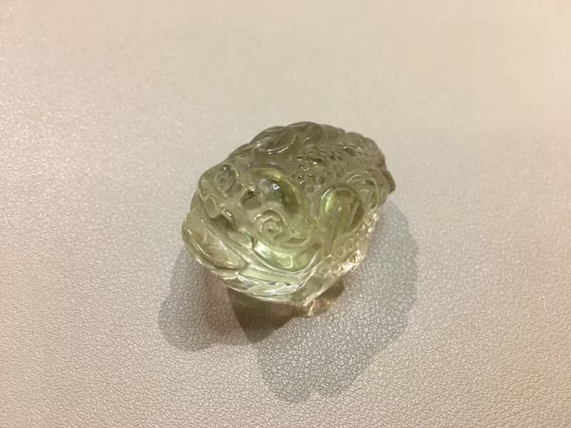 蟾蜍黃晶擺件 - 招正偏財