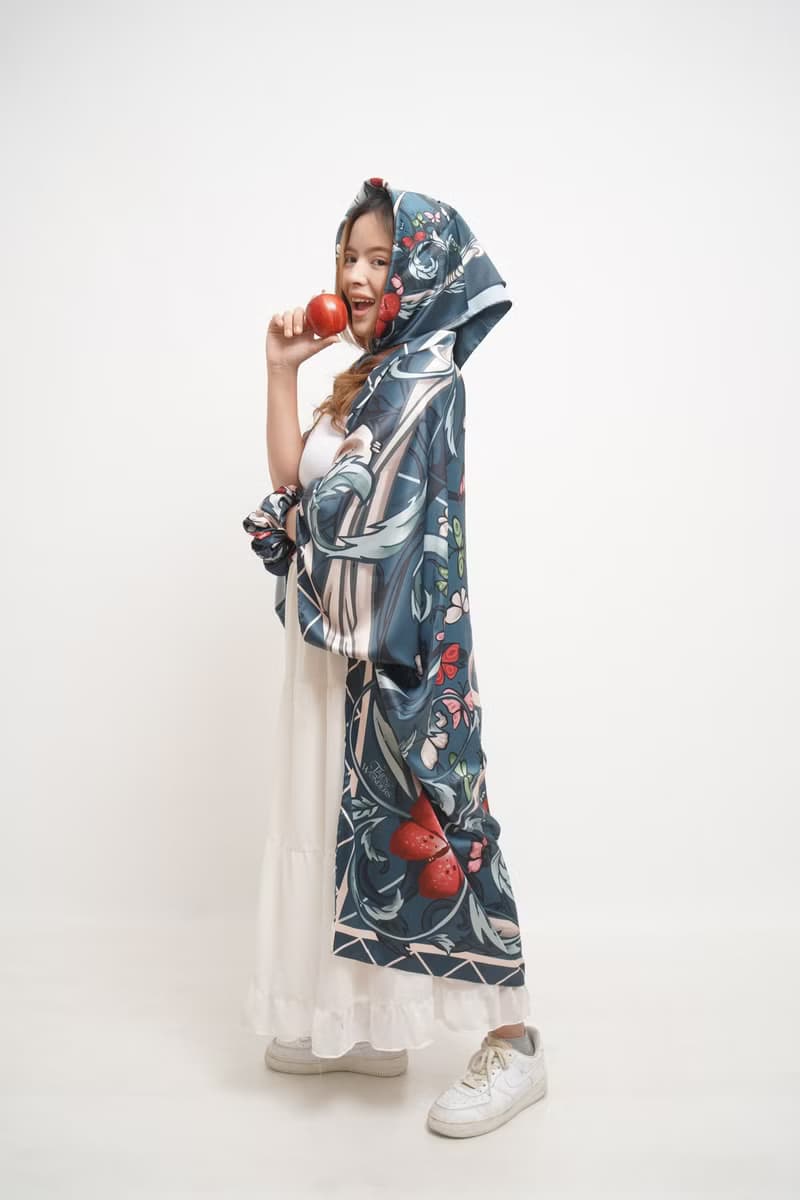 Outer Scarf Schneewittchen