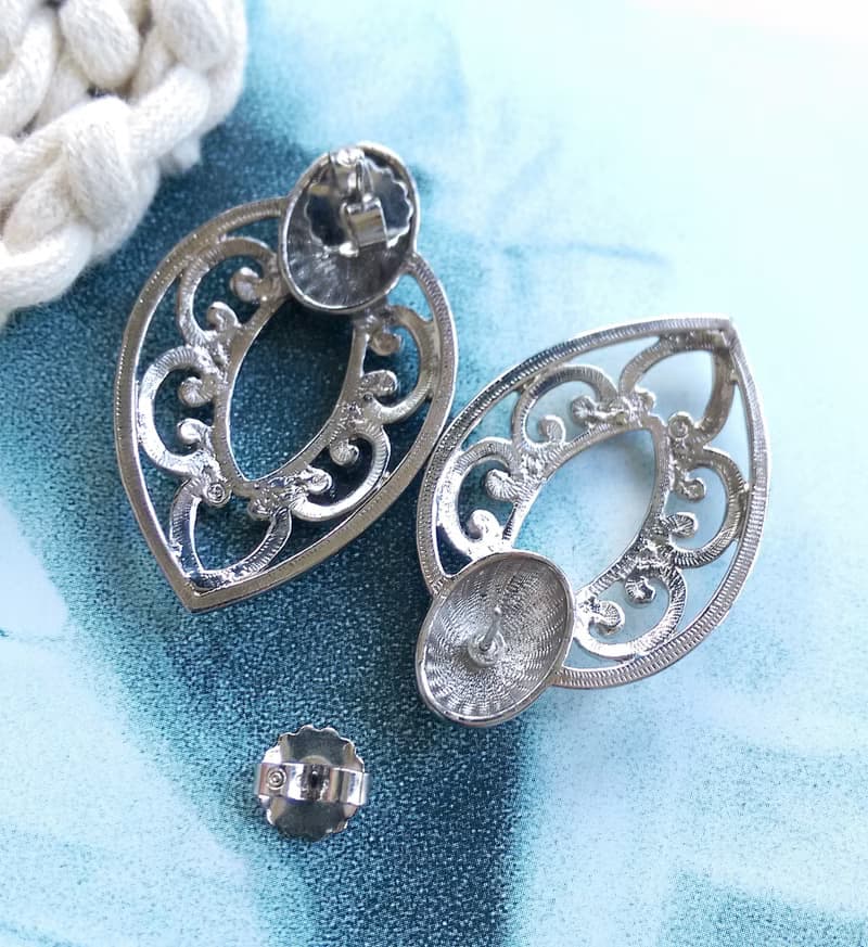 Vintage Jewelry 西洋古董飾品 AVON 銀色調 簍空 優美 針式耳環