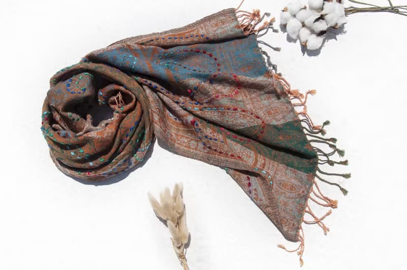 羊絨毯刺繡羊毛披肩/針織圍巾/刺繡圍巾/羊絨披巾/喀什米爾Cashmere 聖誕禮物 情人節禮物 交換禮物 生日禮物-花