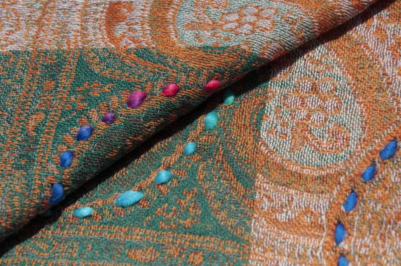 羊絨毯刺繡羊毛披肩/針織圍巾/刺繡圍巾/羊絨披巾/喀什米爾Cashmere 聖誕禮物 情人節禮物 交換禮物 生日禮物-花