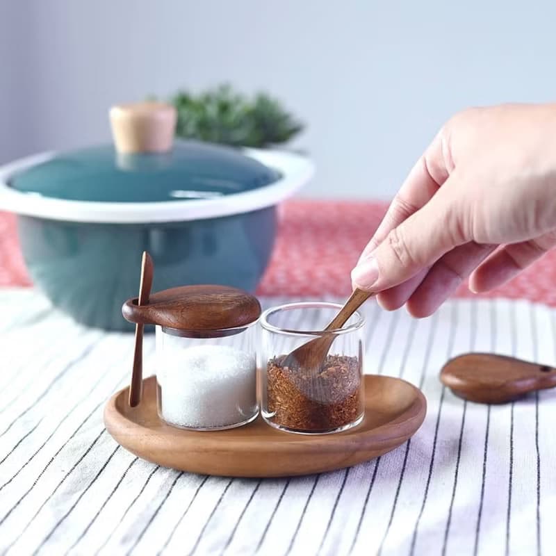 泰國人手製 CHABATREE BLANCHE 香料及調味罌(附匙)