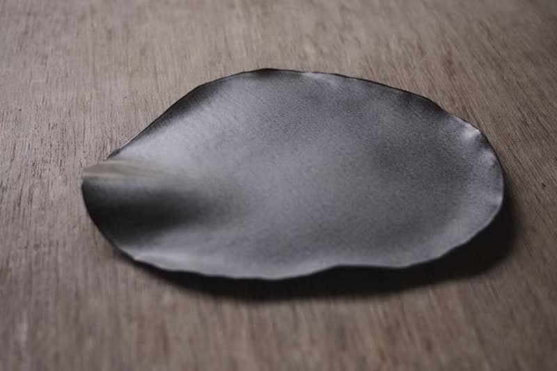 泥灰色 線香盤 / 薰香 / 陶瓷器物