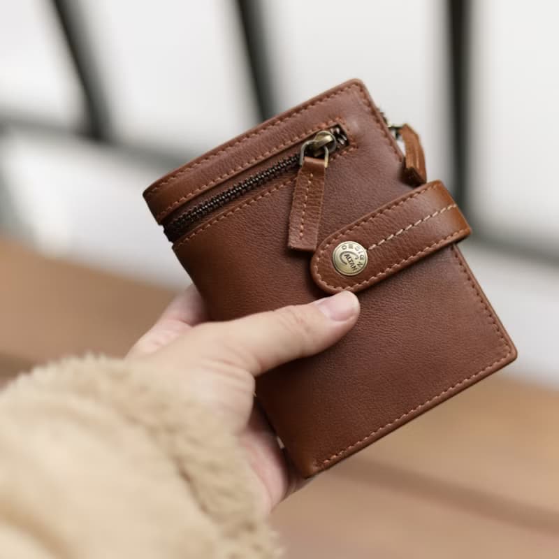 【24hr快速出貨】雙拉鍊扣式英倫風短夾-075022 三色 母錢包 中夾