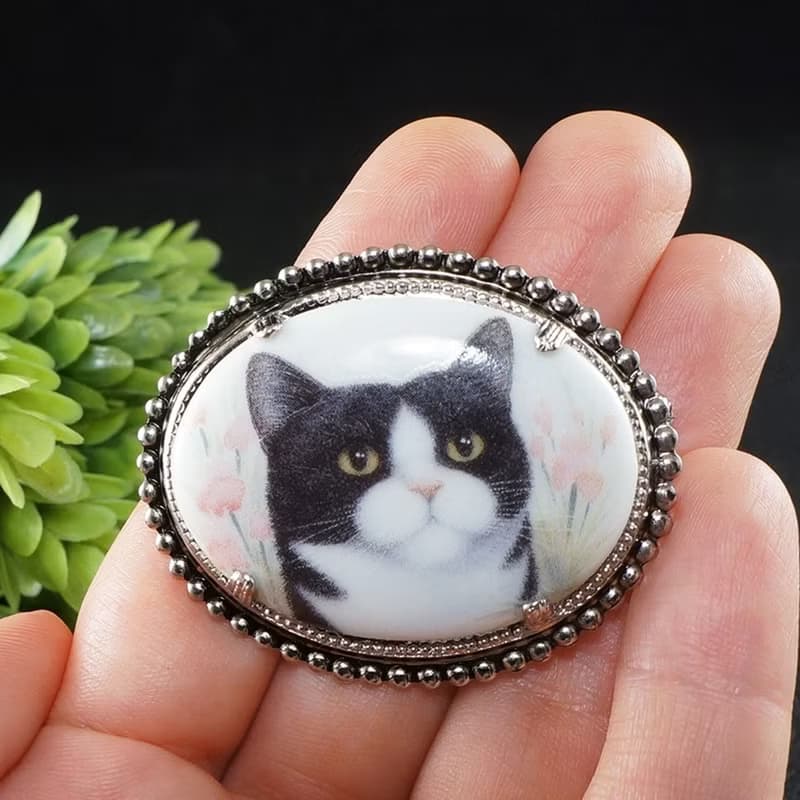Black and White Cat Kitten Porcelain Cameo Oval Silver Brooch Pin Woman Jewelry