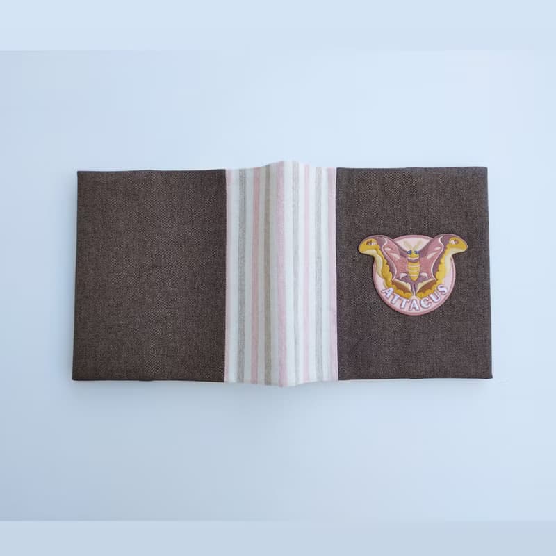 皇娥布書衣 附筆記本(皇娥精細刺繡)