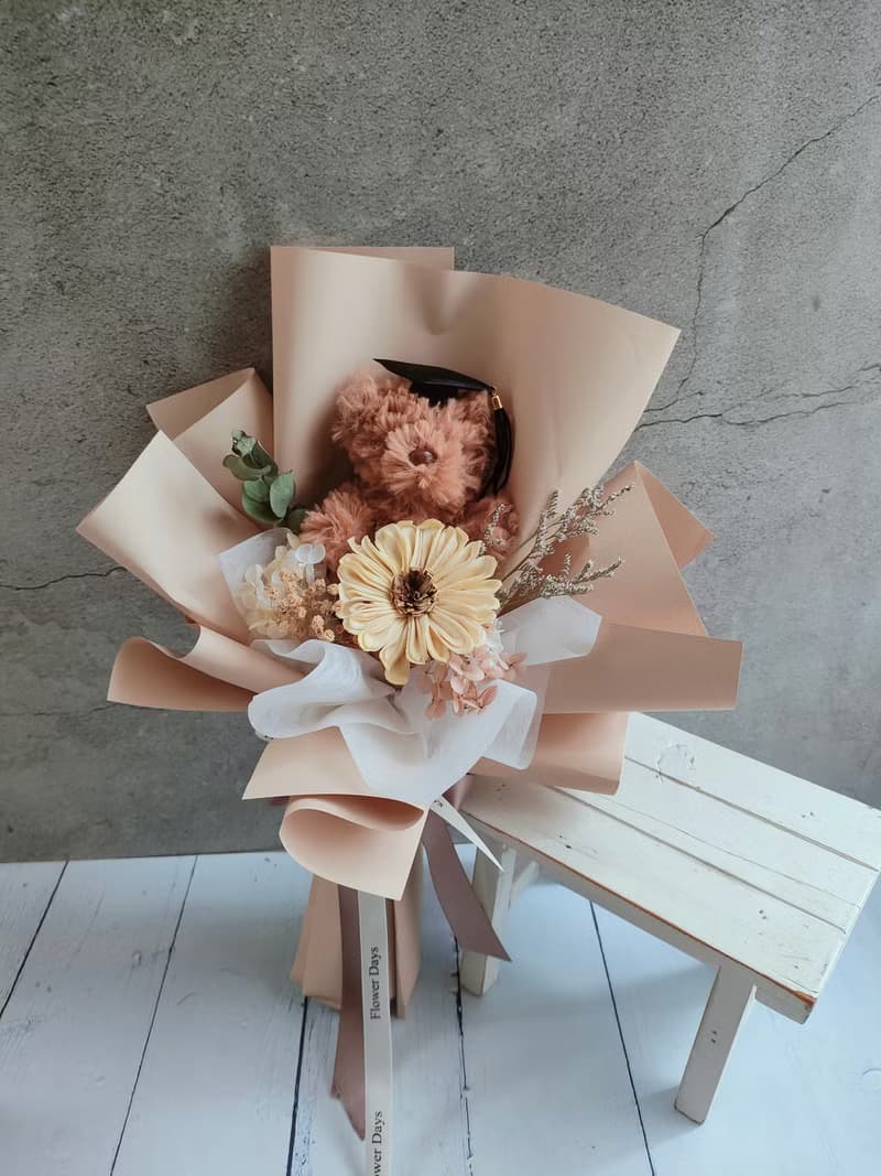畢業花束-萌熊祝福 太陽花花束