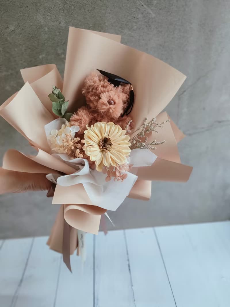 畢業花束-萌熊祝福 太陽花花束