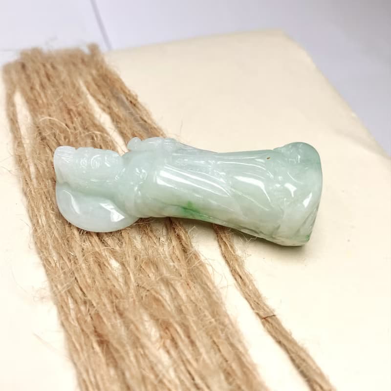 飄綠花翡翠媽祖 | 天然緬甸A貨翡翠 | 送禮
