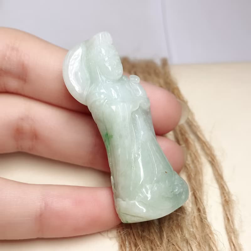 飄綠花翡翠媽祖 | 天然緬甸A貨翡翠 | 送禮