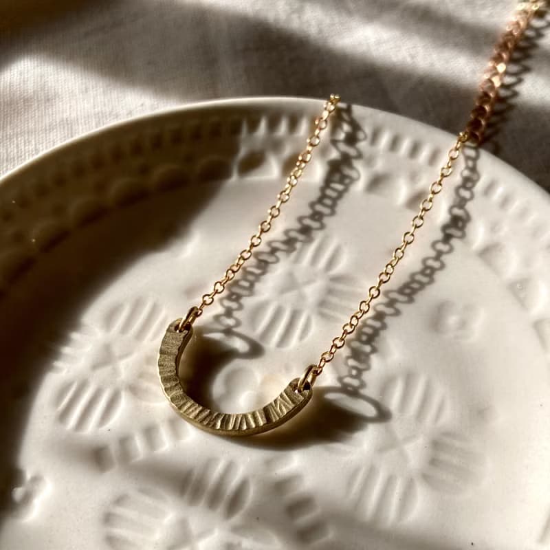 老林雜貨 | U型敲紋黃銅手鍊