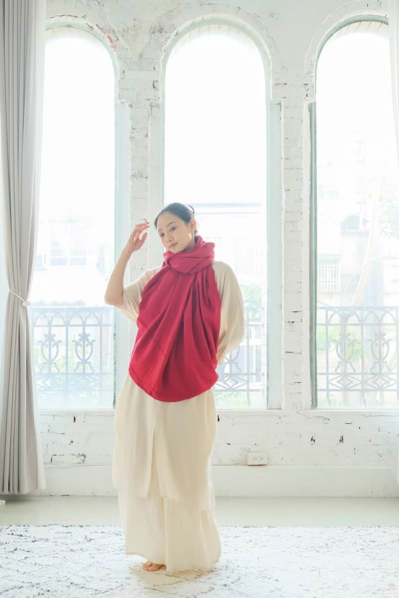 OMAKE 雙層紗流蘇圍巾 聖誕紅