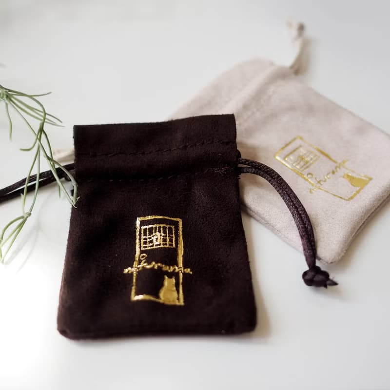 虹をつかみたい猫の手肉球リング ペリドット,ルビー