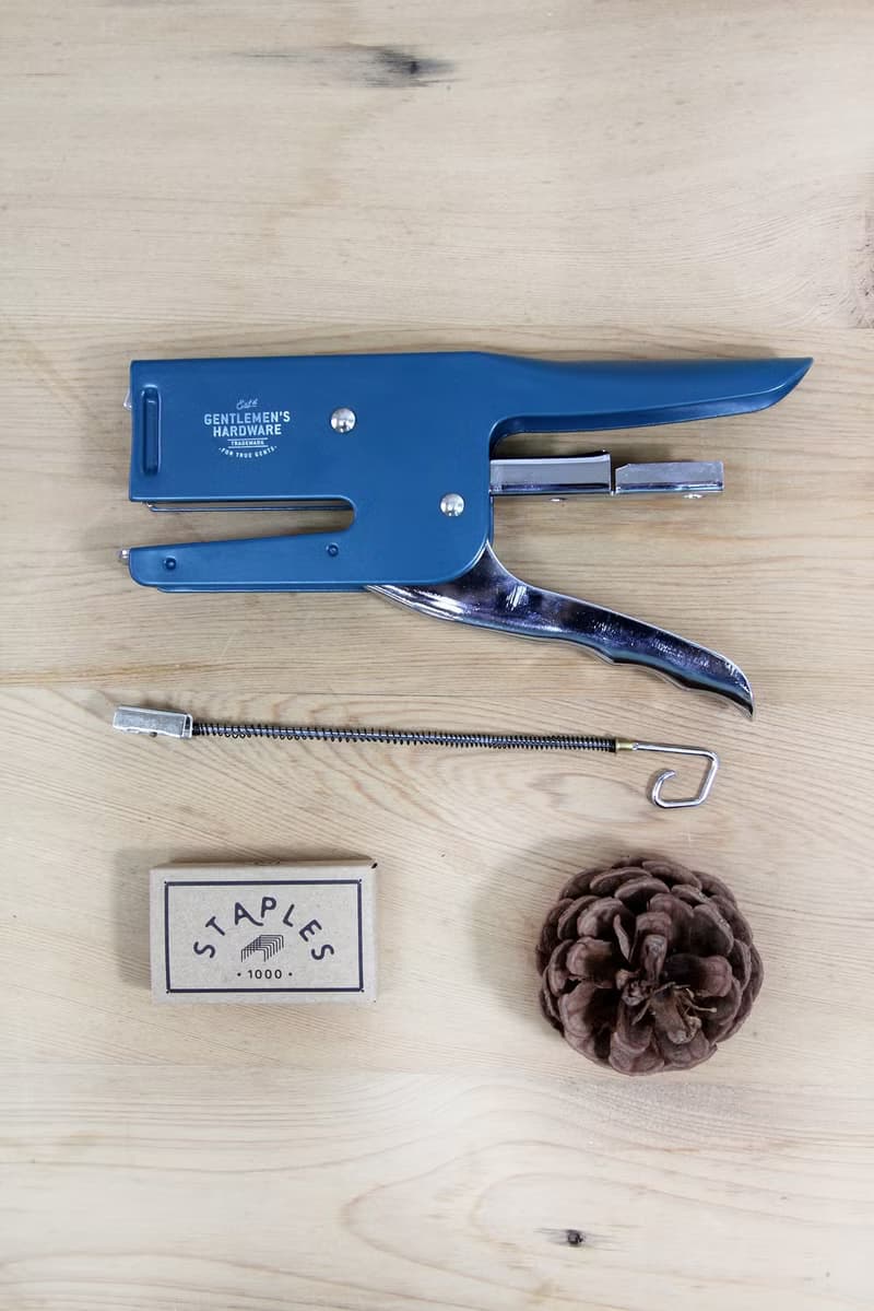 英國Gentlemen's Hardware復古工業風3號小狗造型手鉗式握柄釘書