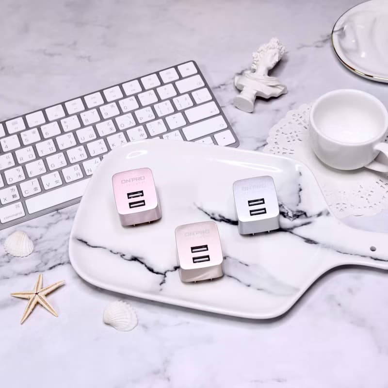 【ONPRO 】2.4A 雙USB 急速充電器 雙孔插頭 豆腐頭 插頭 UC-2P01
