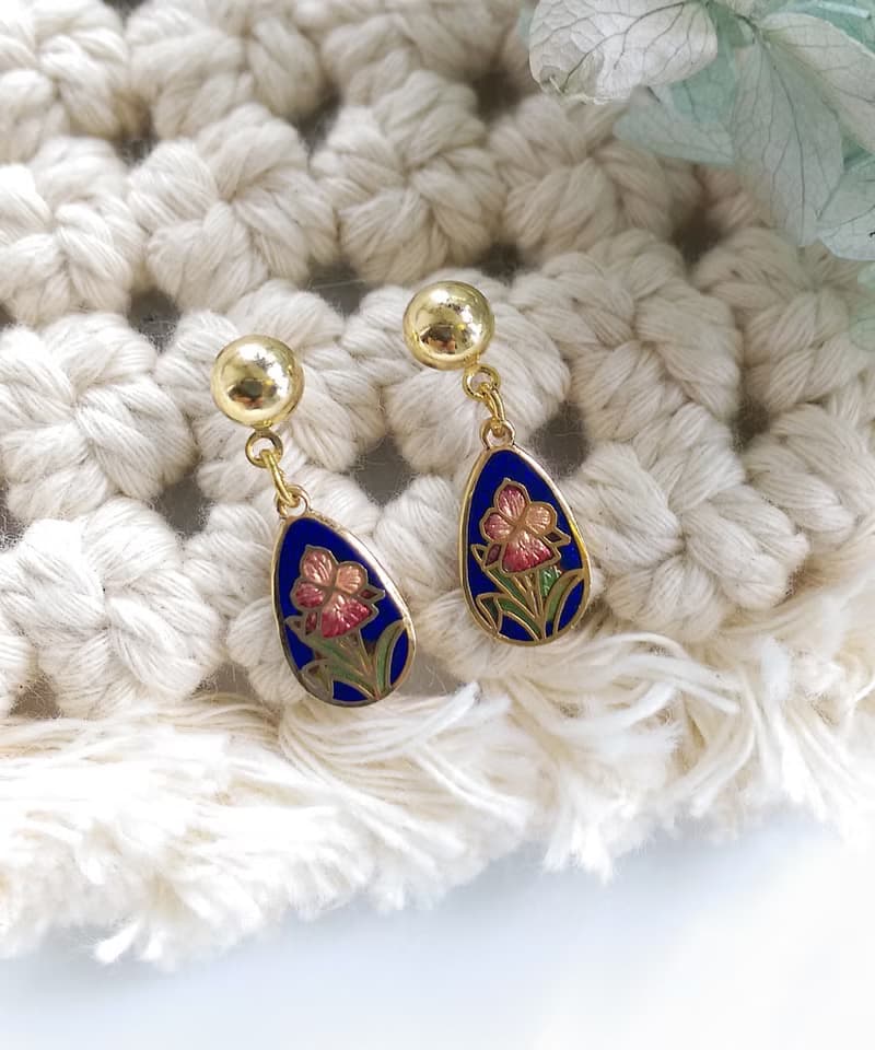 Vintage Jewelry 西洋古董飾品 景泰藍 水滴 藍底 花卉 針式耳環