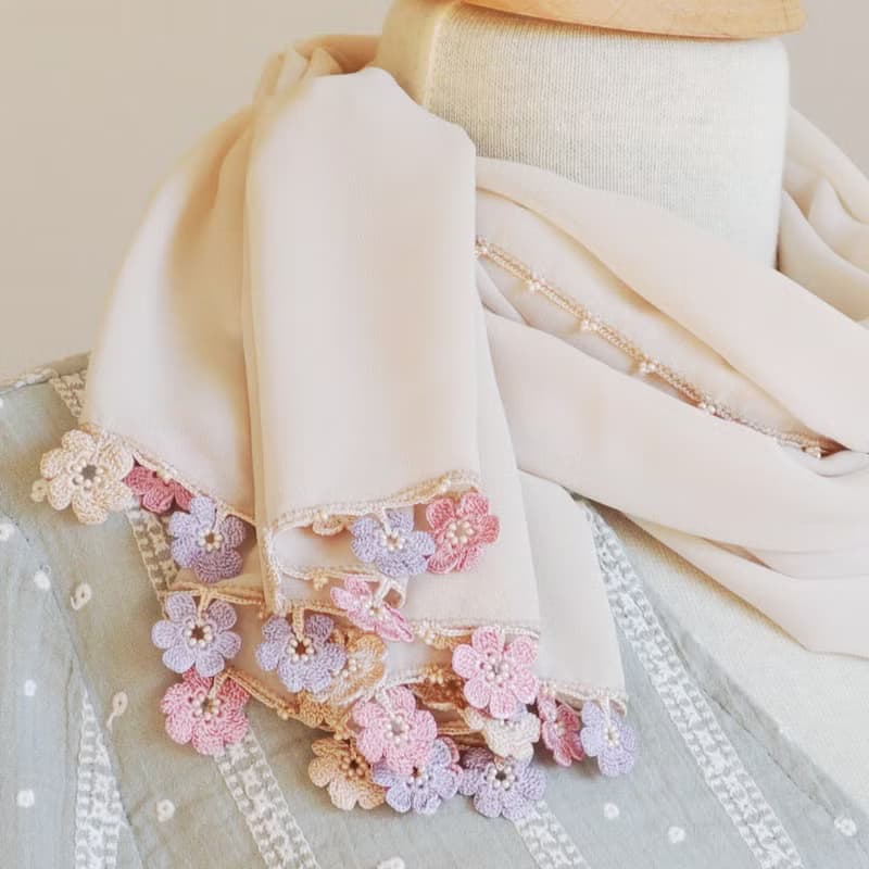 レースの花付き シフォンストール【マリー】クレームベージュ