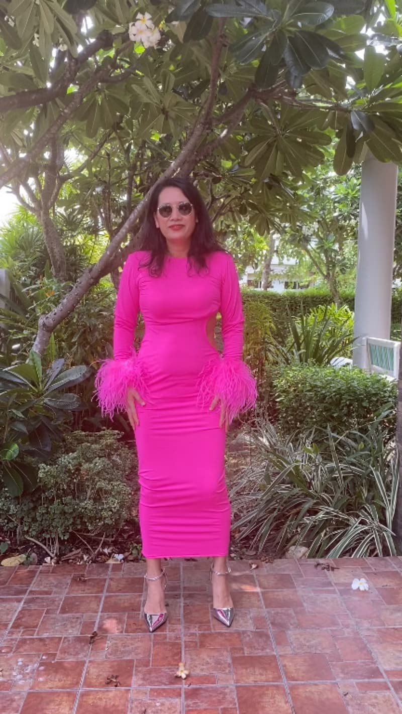 Jess hot pink  feathers bodycon midi dress for women