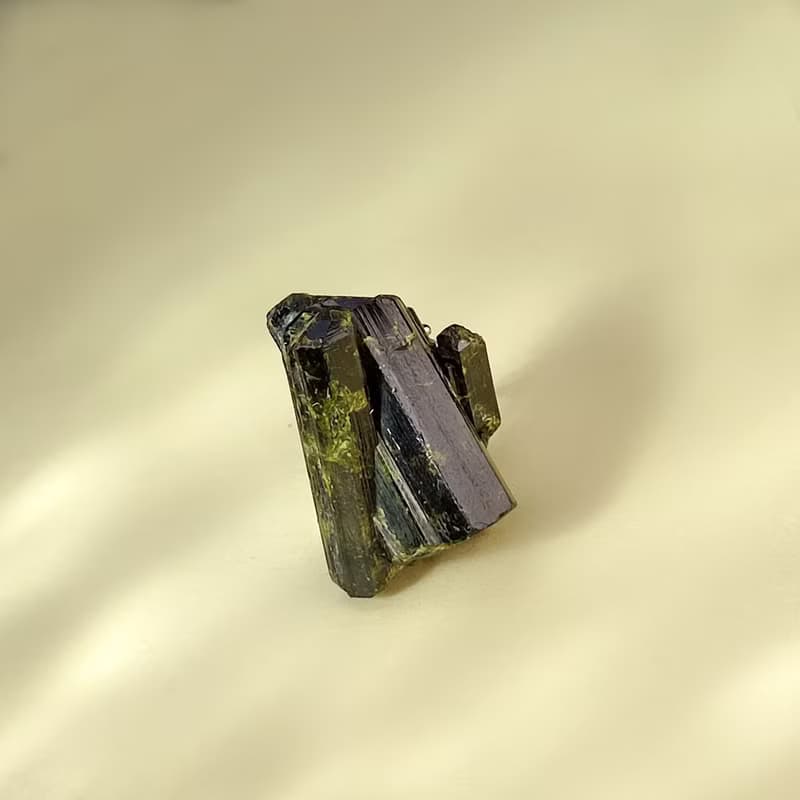 綠色碧璽活口戒指 隨形原石標本 礦物手工指環 S925銀 希望財富