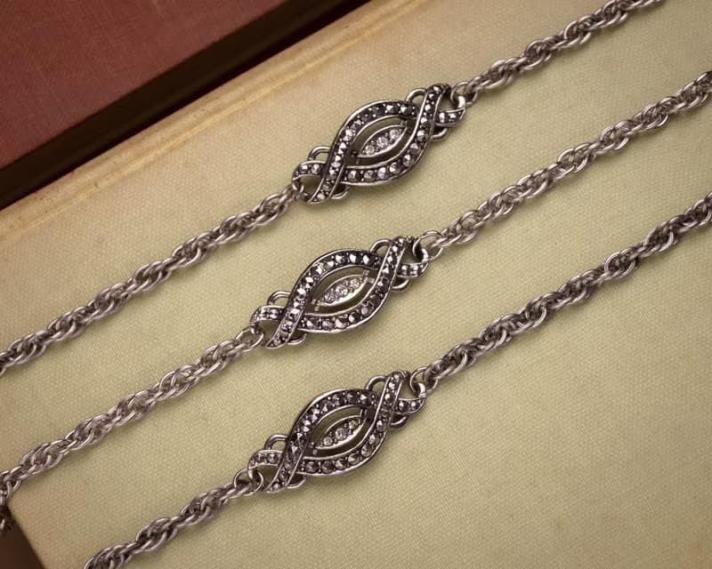 美國Avon品牌古董 1992年Heirloom Classic系列 仿白鐵礦古銀手鍊