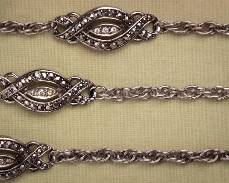 美國Avon品牌古董 1992年Heirloom Classic系列 仿白鐵礦古銀手鍊