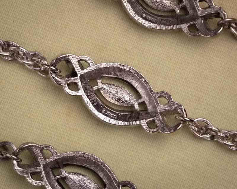 美國Avon品牌古董 1992年Heirloom Classic系列 仿白鐵礦古銀手鍊