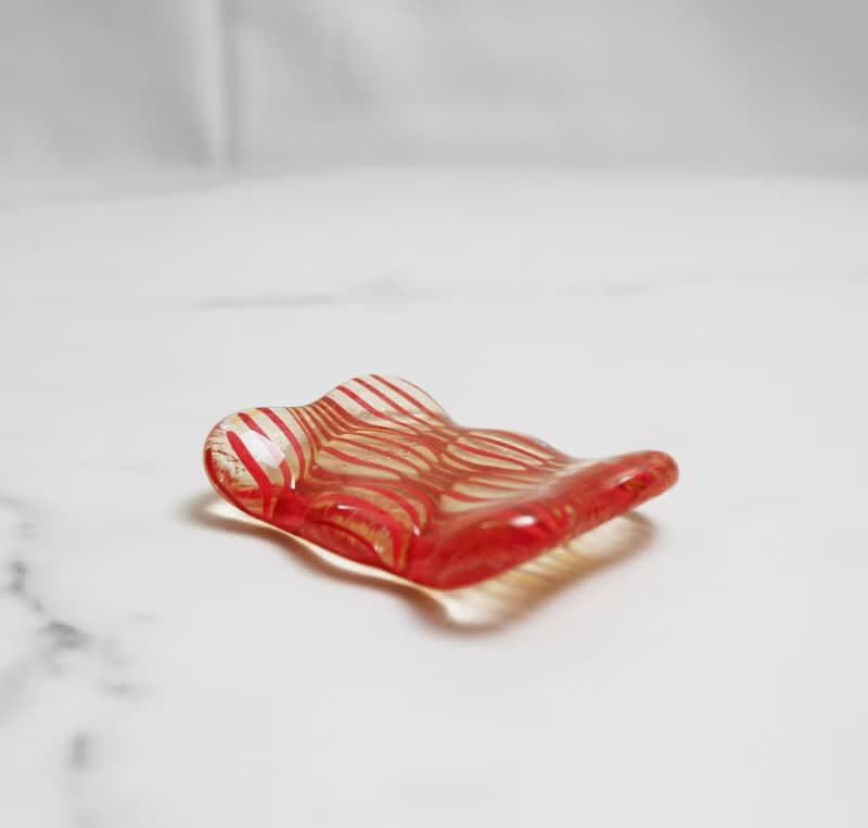 O6 餐桌上的生活工藝 – 琉璃餐具架(紅) 一組2個