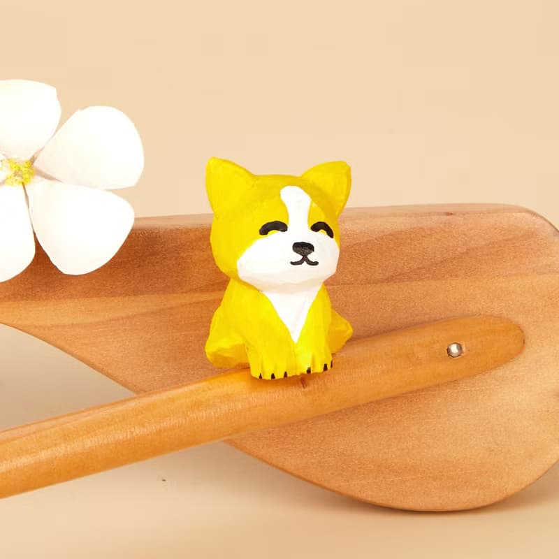Dovo 笑容燦爛的黃色小狗木雕