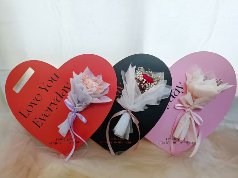 畢業禮•小花束愛心手提板