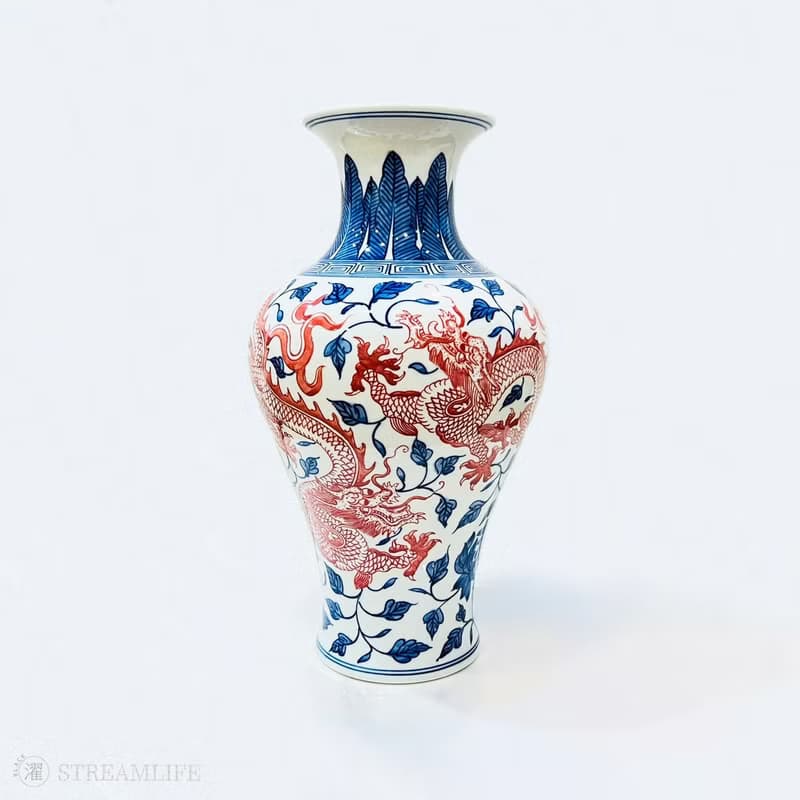白瓷赤龍紋瓶