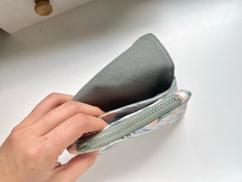 手作三層零錢包。粉彩小花。粉藍